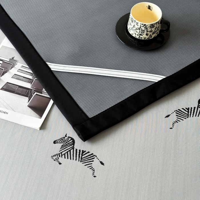 91家纺网 家纺一手货源 找家纺 九花鹿 2025新款A类赫本风PE凉感提花冰丝凉席-平铺款 马德里