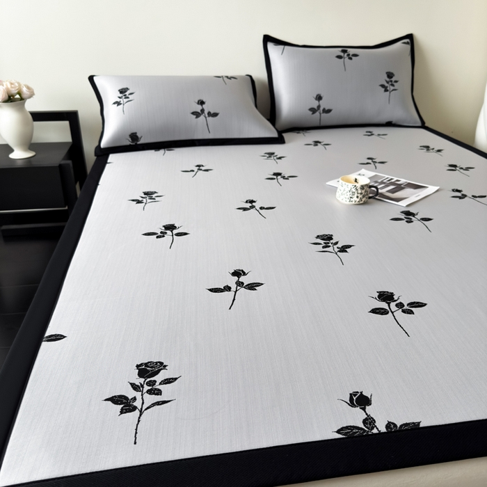 91家纺网 家纺一手货源 找家纺 九花鹿 2025新款A类赫本风PE凉感提花冰丝凉席-平铺款 玫瑰