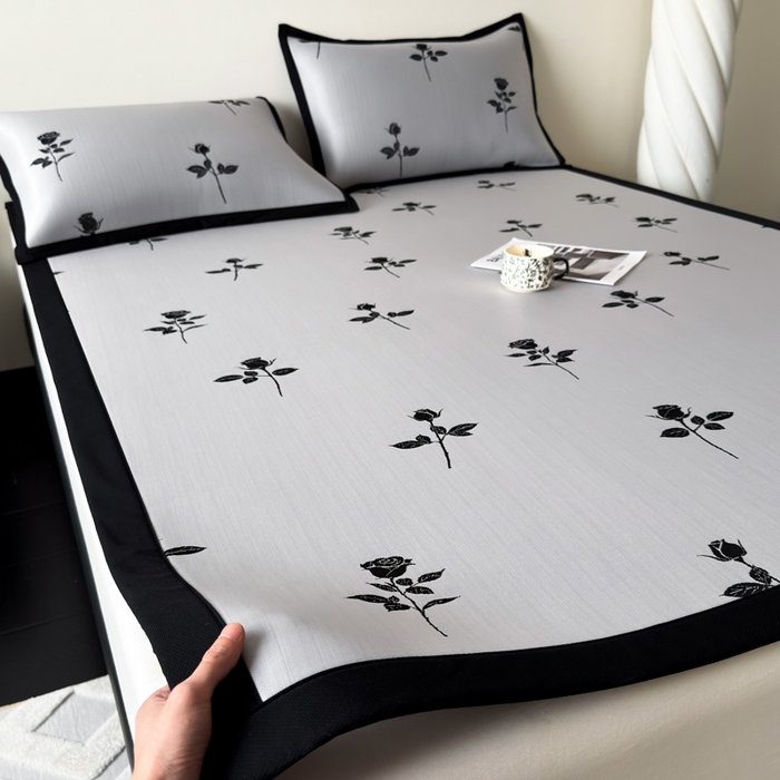 91家纺网 家纺一手货源 找家纺 九花鹿 2025新款A类赫本风PE凉感提花冰丝凉席-平铺款 玫瑰