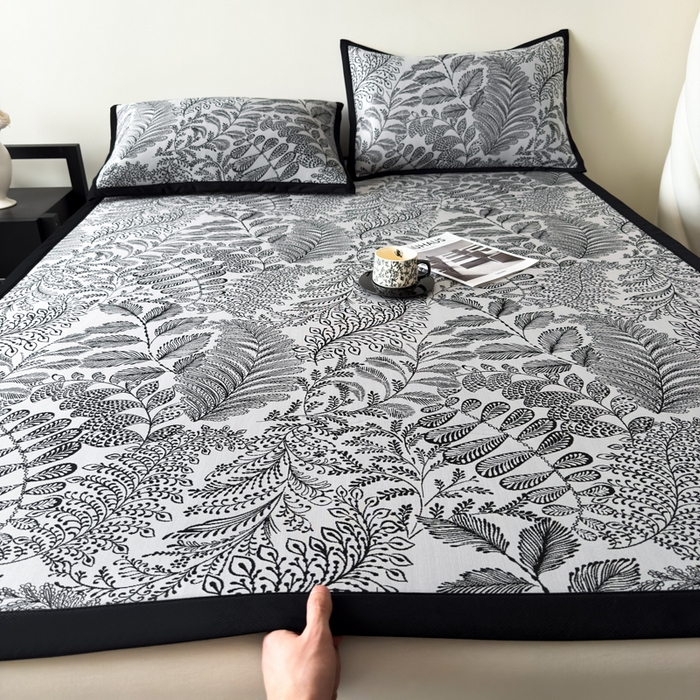 九花鹿 2025新款A类赫本风PE凉感提花冰丝凉席-平铺款 幽然风情