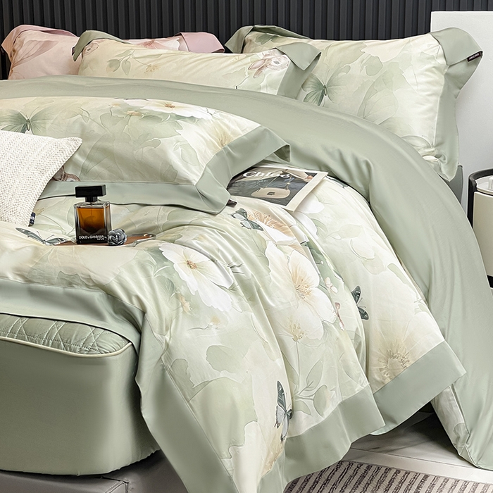 91家纺网 家纺一手货源 找家纺 2025夏季A类母婴级天丝棉印花四件套纯棉全棉高端数码印花丝滑裸睡长绒棉被套真丝床上用品 蝶织梦-绿