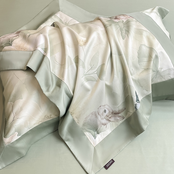 91家纺网 家纺一手货源 找家纺 2025夏季A类母婴级天丝棉印花四件套纯棉全棉高端数码印花丝滑裸睡长绒棉被套真丝床上用品 蝶织梦-绿