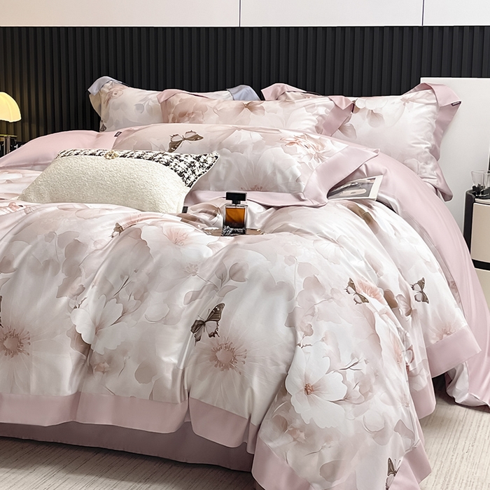 91家纺网 家纺一手货源 找家纺 2025夏季A类母婴级天丝棉印花四件套纯棉全棉高端数码印花丝滑裸睡长绒棉被套真丝床上用品 蝶织梦-粉