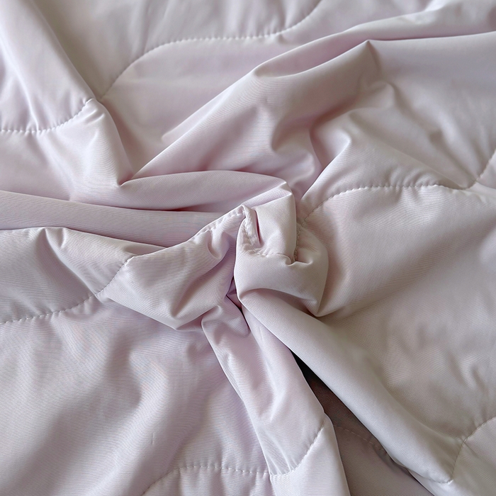 91家纺网 家纺一手货源 找家纺 百寐 2025新款A类160克88%锦纶+12%氨纶锦氨夏被纯色夏凉被空调被 浅紫