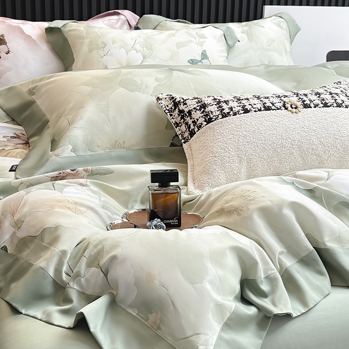 91家纺网 家纺一手货源 找家纺 2025A类母婴级天丝棉夹棉床盖床笠四件套全棉纯棉纯色长绒棉真丝保护罩高级感印花床上用品 蝶织梦-绿