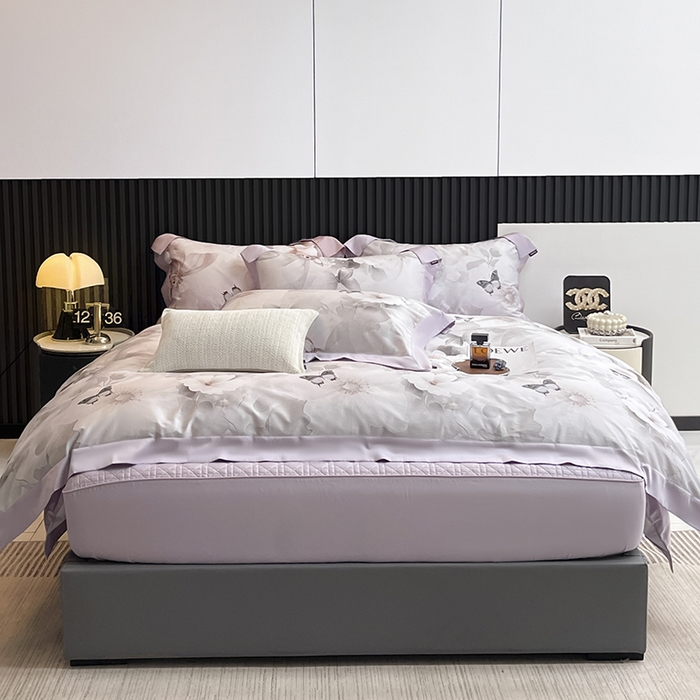 91家纺网 家纺一手货源 找家纺 2025A类母婴级天丝棉夹棉床盖床笠四件套全棉纯棉纯色长绒棉真丝保护罩高级感印花床上用品 蝶织梦-紫