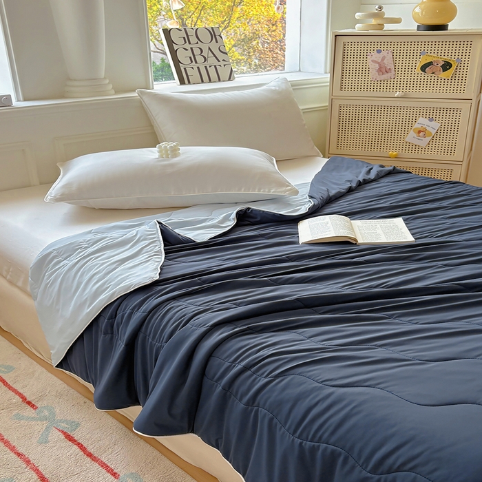 91家纺网 家纺一手货源 找家纺 （总）百寐 2025新款A类160克88%锦纶+12%氨纶锦氨夏被纯色夏凉被空调被