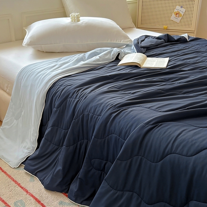 91家纺网 家纺一手货源 找家纺 （总）百寐 2025新款A类160克88%锦纶+12%氨纶锦氨夏被纯色夏凉被空调被