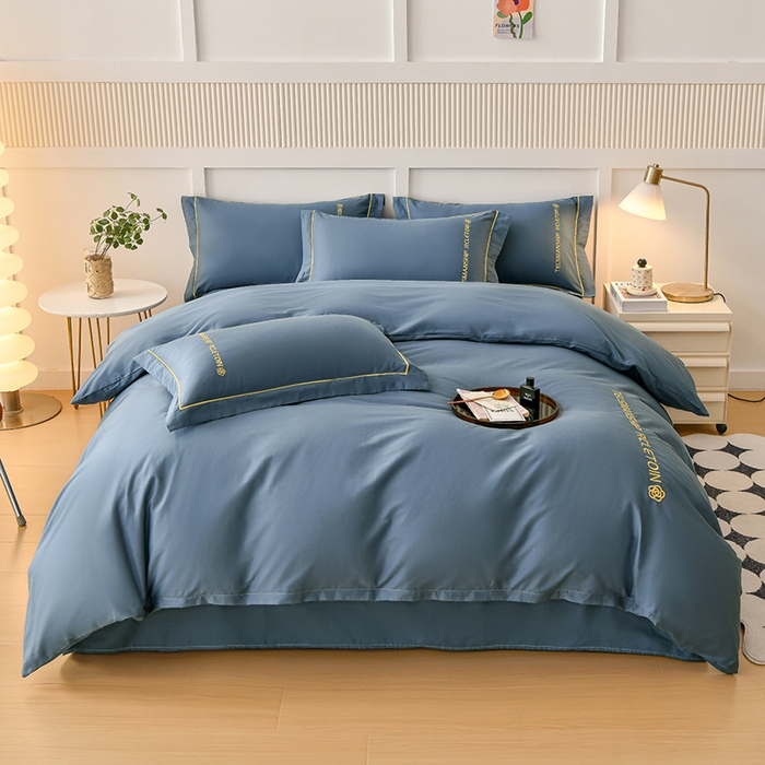 宇彬家纺 2025直播热新款13374全棉母婴级压线纯色刺绣四件套全棉贡缎新疆长绒字母款轻奢 山茶-宾利蓝