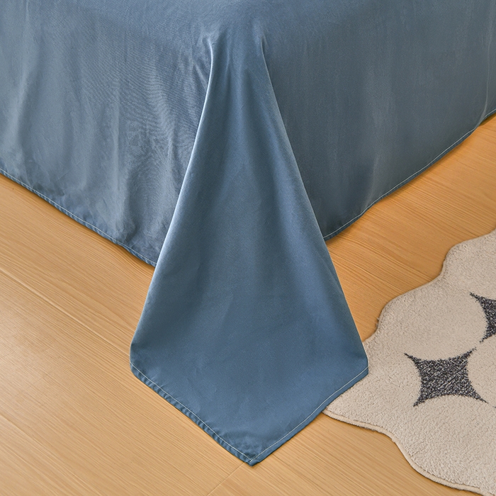 91家纺网 家纺一手货源 找家纺 宇彬家纺 2025直播热新款13374全棉母婴级压线纯色刺绣四件套全棉贡缎新疆长绒字母款轻奢 山茶-宾利蓝