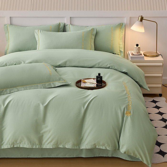 91家纺网 家纺一手货源 找家纺 宇彬家纺 2025直播热新款13374全棉母婴级压线纯色刺绣四件套全棉贡缎新疆长绒字母款轻奢 山茶-炫彩绿