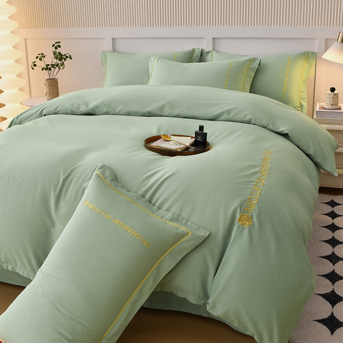 91家纺网 家纺一手货源 找家纺 宇彬家纺 2025直播热新款13374全棉母婴级压线纯色刺绣四件套全棉贡缎新疆长绒字母款轻奢 山茶-炫彩绿