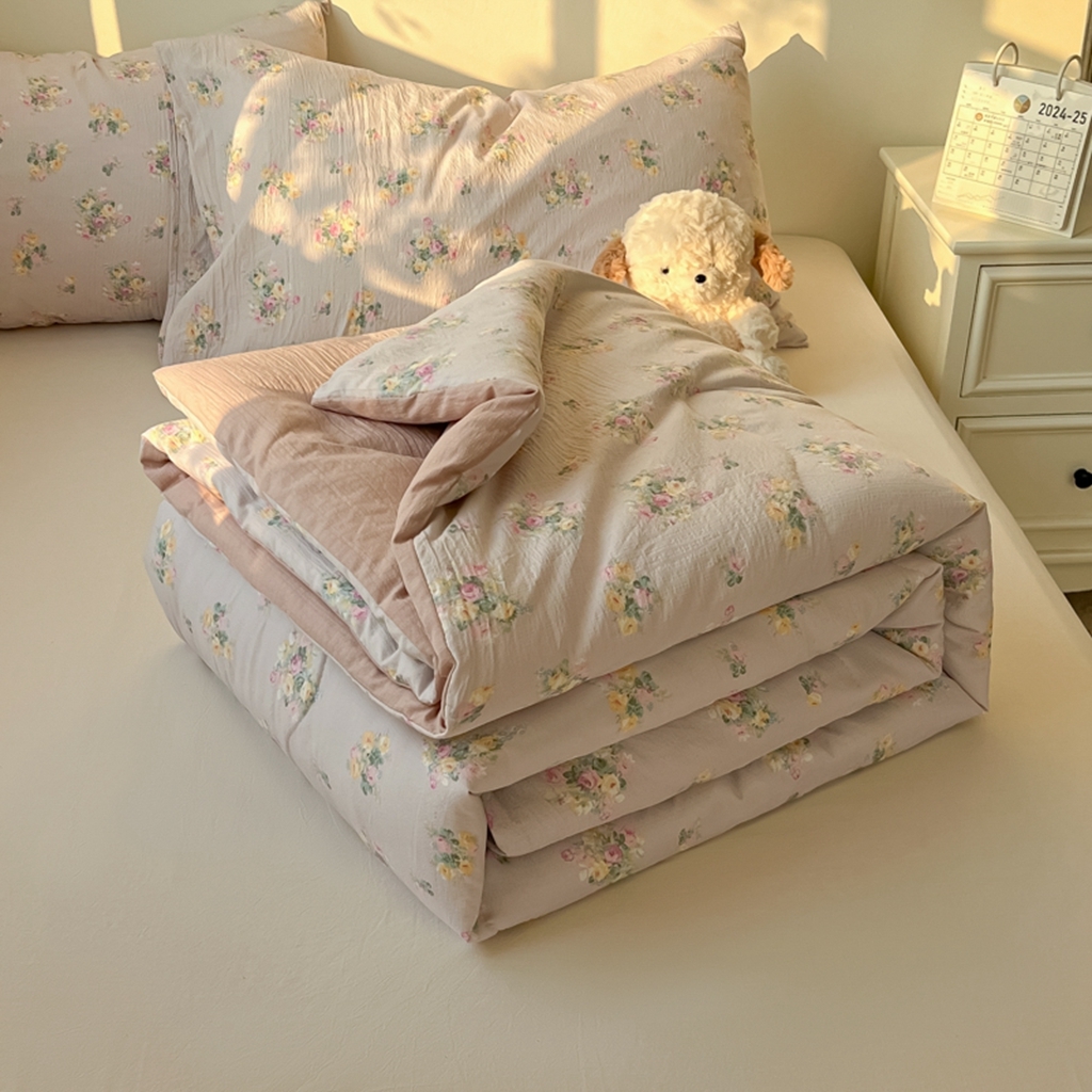 91家纺网 家纺一手货源 找家纺 韩巢家纺 2025新款A类云感双层纱夏被夏凉被空调被薄被子空调被 初暖