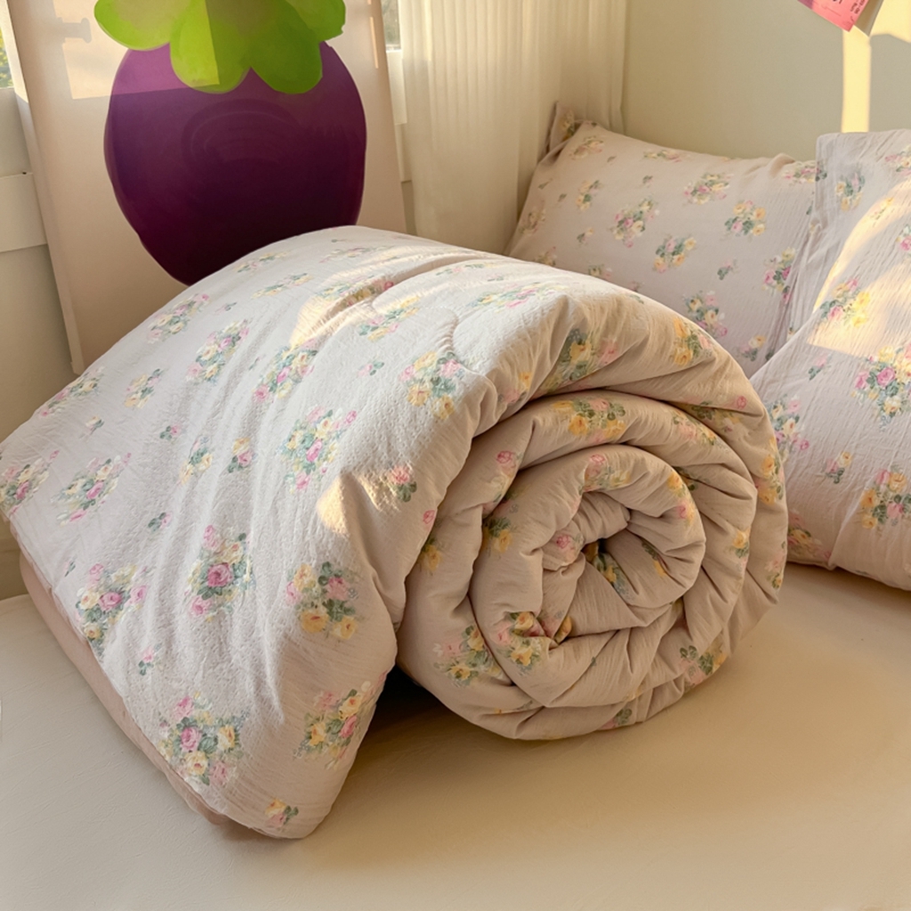 91家纺网 家纺一手货源 找家纺 韩巢家纺 2025新款A类云感双层纱夏被夏凉被空调被薄被子空调被 初暖