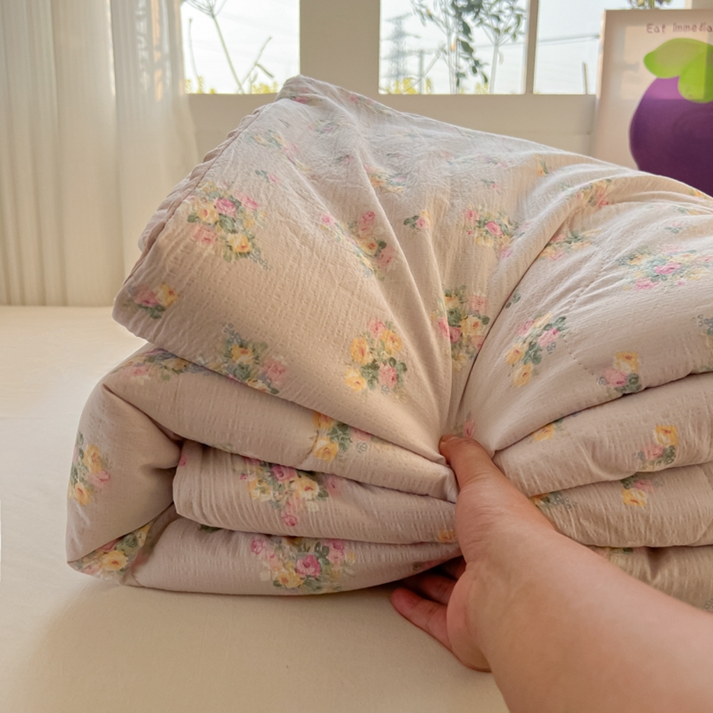 91家纺网 家纺一手货源 找家纺 韩巢家纺 2025新款A类云感双层纱夏被夏凉被空调被薄被子空调被 初暖