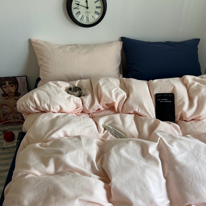 91家纺网 家纺一手货源 找家纺 （总）蜜宿 2025新款全棉纯棉人字纹四件套-白桃卷卷