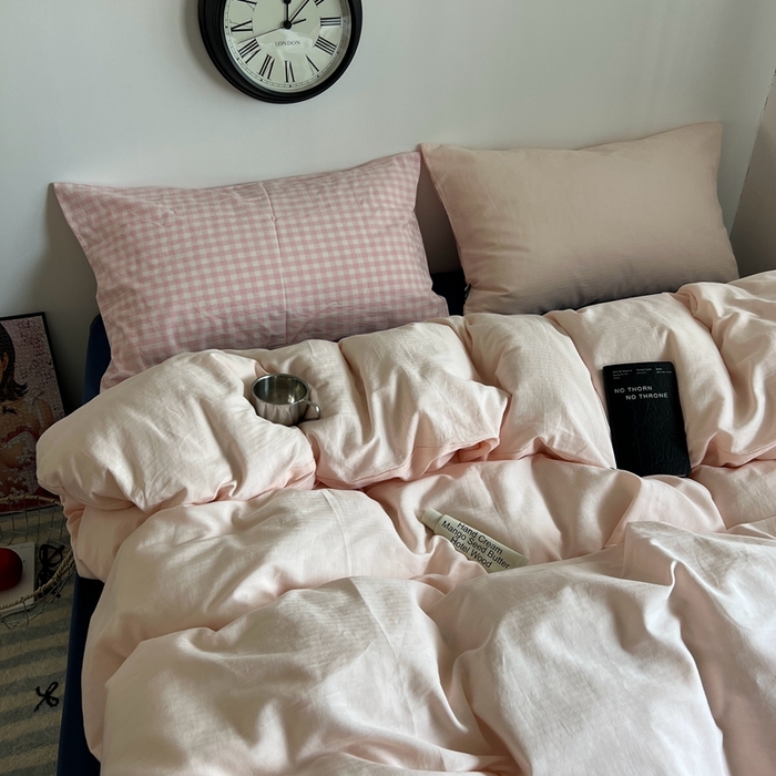 91家纺网 家纺一手货源 找家纺 蜜宿 2025新款全棉纯棉人字纹四件套-白桃卷卷 白桃卷卷（桃粉混搭粉小格）