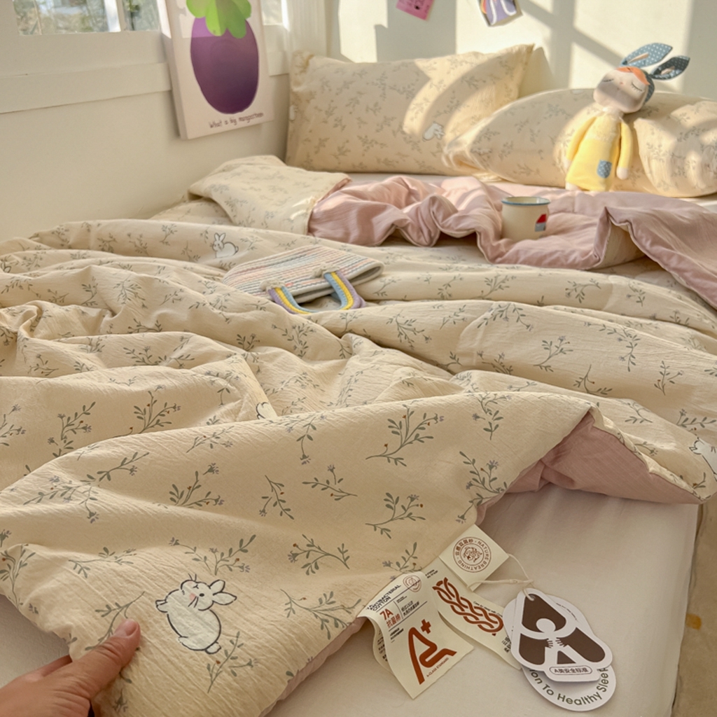 91家纺网 家纺一手货源 找家纺 韩巢家纺 2025新款A类云感双层纱夏被夏凉被空调被薄被子空调被 兔兔密语