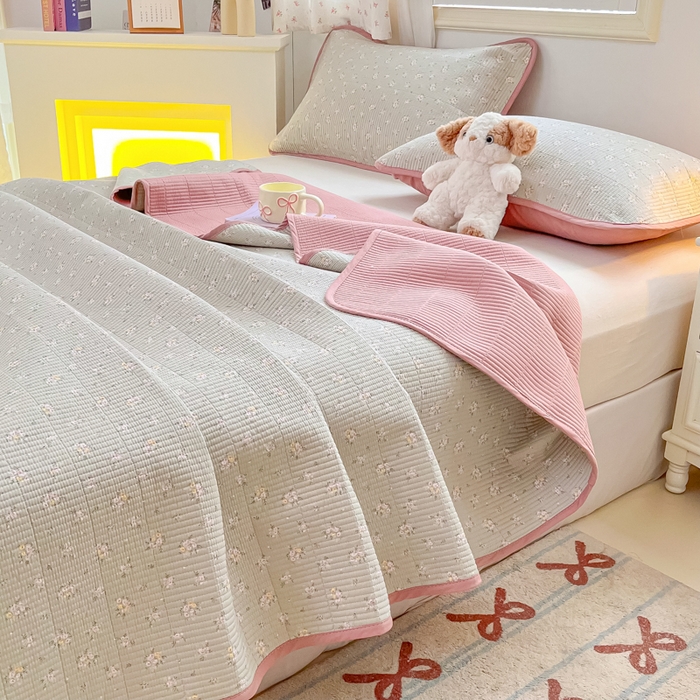 91家纺网 家纺一手货源 找家纺 慕晨 2025新款酵素砂洗双面全棉纯棉棉花单床盖 床盖单件-场景一 芳华