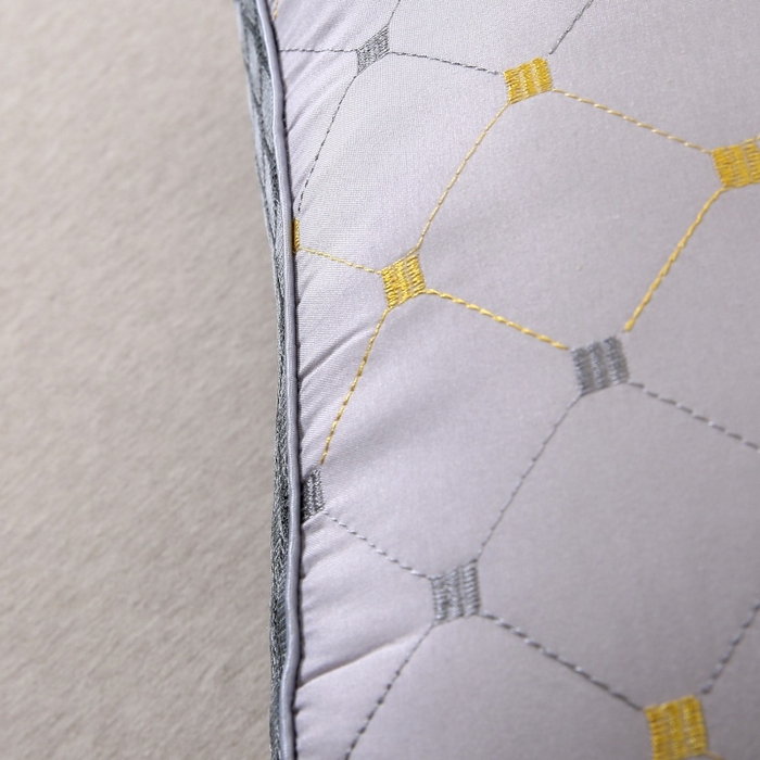 91家纺网 家纺一手货源 找家纺 珍贝家纺 2025新款针织水立方舒适SPA枕枕头枕芯 满天星-灰色 48*74cm/只-中枕