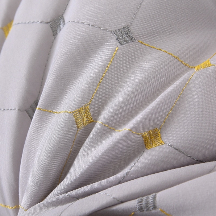 91家纺网 家纺一手货源 找家纺 珍贝家纺 2025新款针织水立方舒适SPA枕枕头枕芯 满天星-灰色 48*74cm/只-中枕