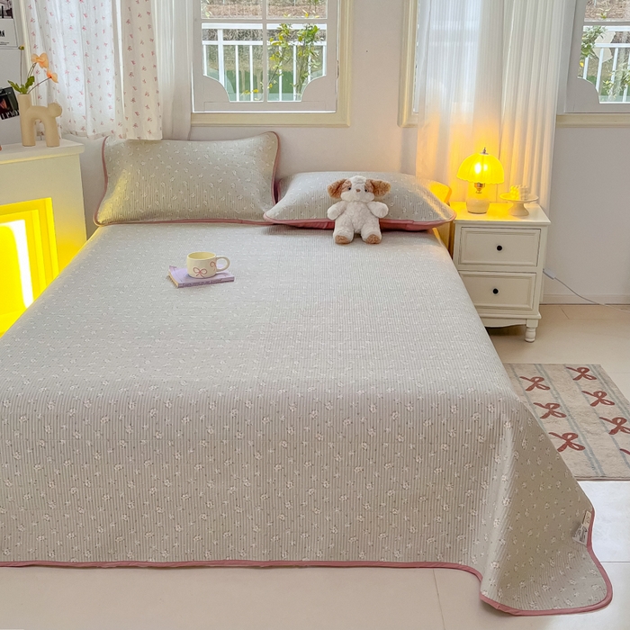 91家纺网 家纺一手货源 找家纺 慕晨 2025新款酵素砂洗双面全棉纯棉棉花单床盖 床盖单件-场景一 芳华