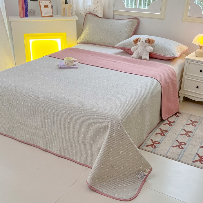 91家纺网 家纺一手货源 找家纺 慕晨 2025新款酵素砂洗双面全棉纯棉棉花单床盖 床盖单件-场景一 芳华