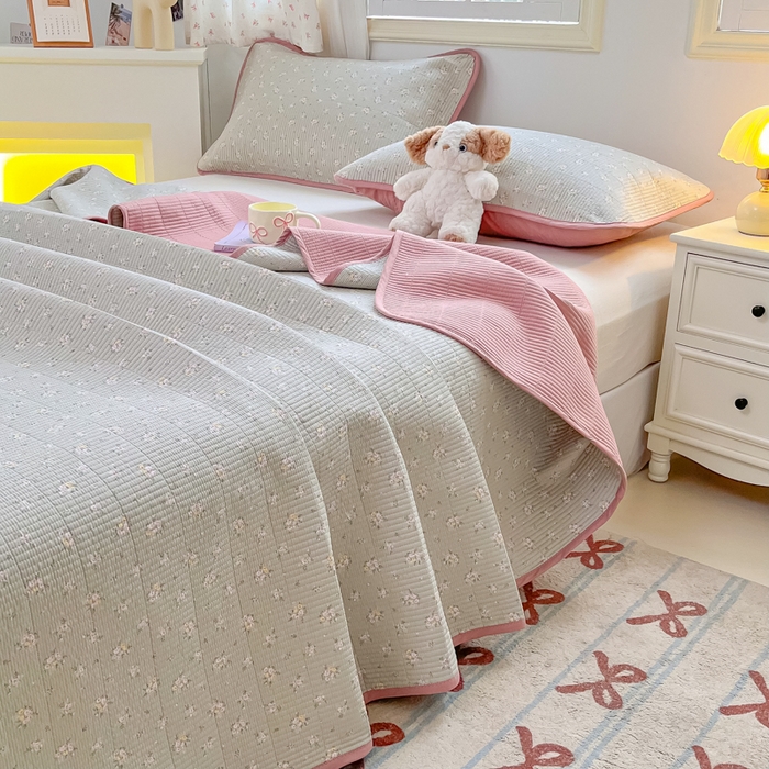 91家纺网 家纺一手货源 找家纺 慕晨 2025新款酵素砂洗双面全棉纯棉棉花单床盖 床盖单件-场景一 芳华