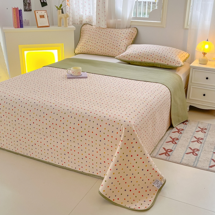 91家纺网 家纺一手货源 找家纺 慕晨 2025新款酵素砂洗双面全棉纯棉棉花单床盖 床盖单件-场景一 童话波点