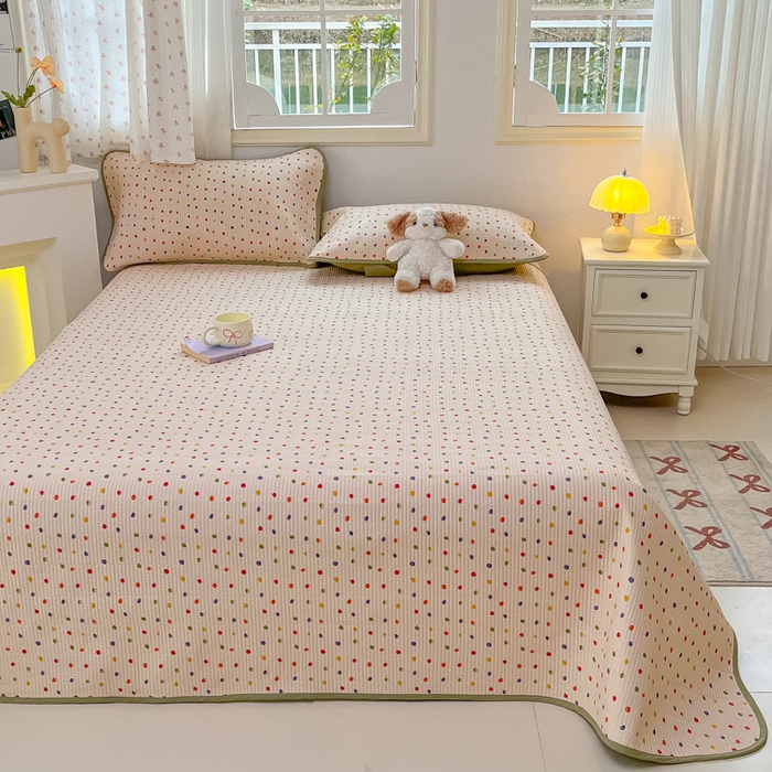 91家纺网 家纺一手货源 找家纺 慕晨 2025新款酵素砂洗双面全棉纯棉棉花单床盖 床盖单件-场景一 童话波点