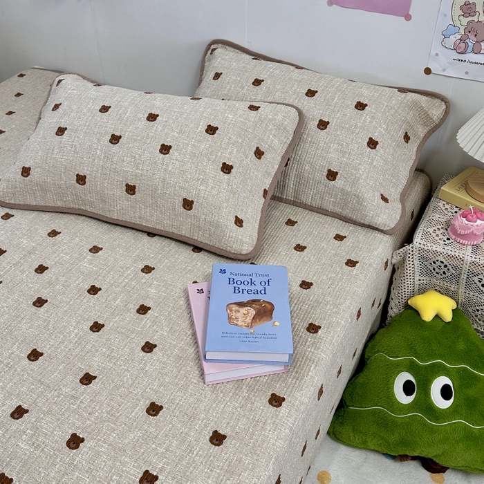 91家纺网 家纺一手货源 找家纺 慕晨 2025新款酵素砂洗双面全棉纯棉棉花单床盖 床盖单件-场景二 美拉德小熊