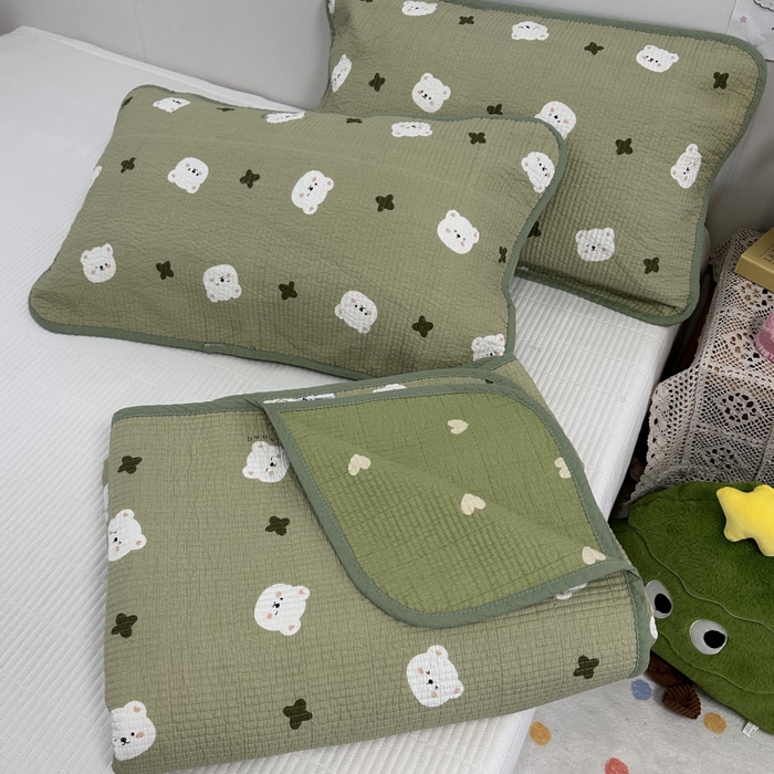 91家纺网 家纺一手货源 找家纺 慕晨 2025新款酵素砂洗双面全棉纯棉棉花单床盖 床盖单件-场景二 抹茶熊