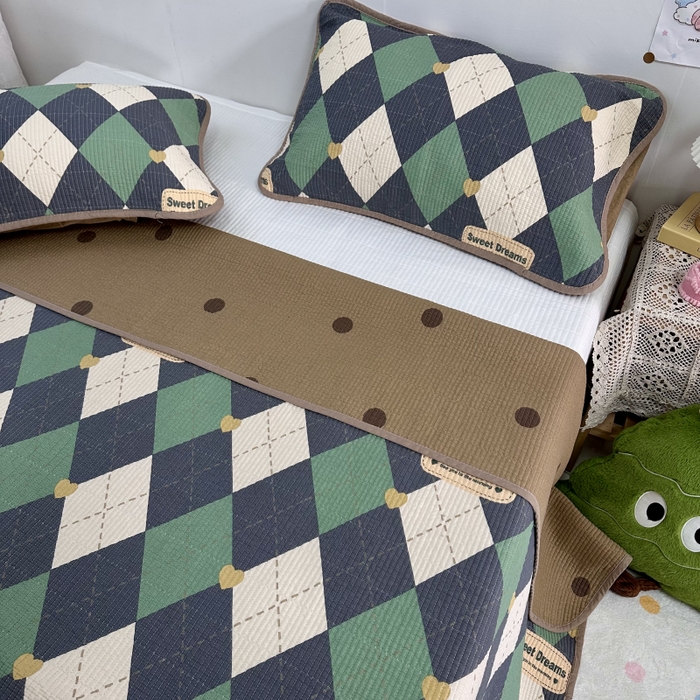 91家纺网 家纺一手货源 找家纺 慕晨 2025新款酵素砂洗双面全棉纯棉棉花单床盖 床盖单件-场景二 绅士风度