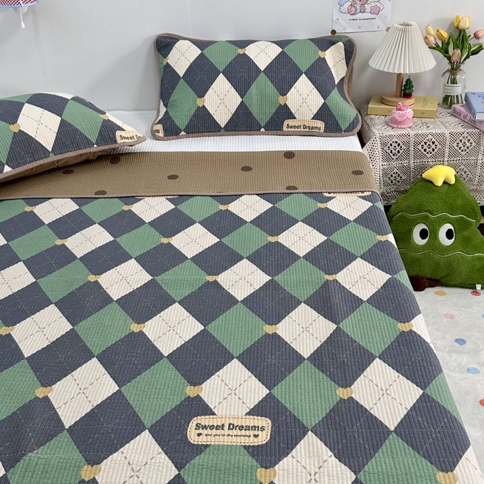 91家纺网 家纺一手货源 找家纺 慕晨 2025新款酵素砂洗双面全棉纯棉棉花单床盖 床盖单件-场景二 绅士风度