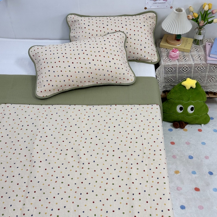 91家纺网 家纺一手货源 找家纺 慕晨 2025新款酵素砂洗双面全棉纯棉棉花单床盖 床盖单件-场景二 童话波点