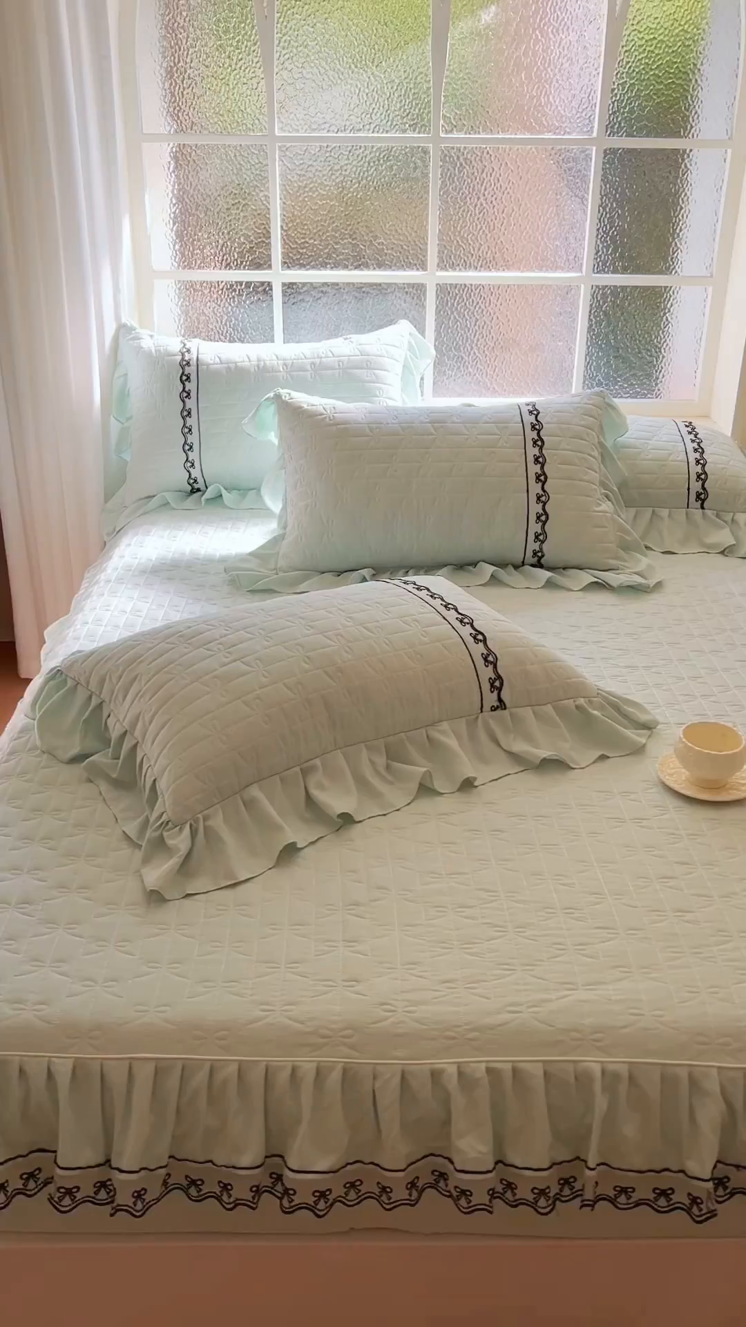 91家纺网 家纺一手货源 找家纺 麒豆豆 2025新款喜芙棉蕾丝夹棉蜜芙蕾床笠 豆蔻绿