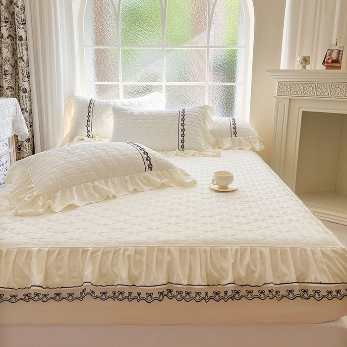 91家纺网 家纺一手货源 找家纺 麒豆豆 2025新款喜芙棉蕾丝夹棉蜜芙蕾床笠 奶油白