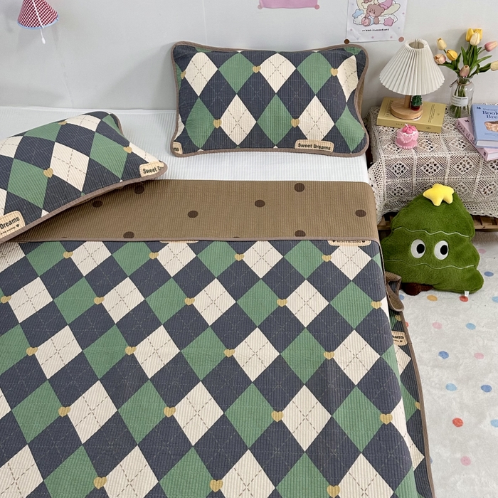 91家纺网 家纺一手货源 找家纺 慕晨 2025新款酵素砂洗双面全棉纯棉棉花单床盖 床盖单件-场景二 绅士风度