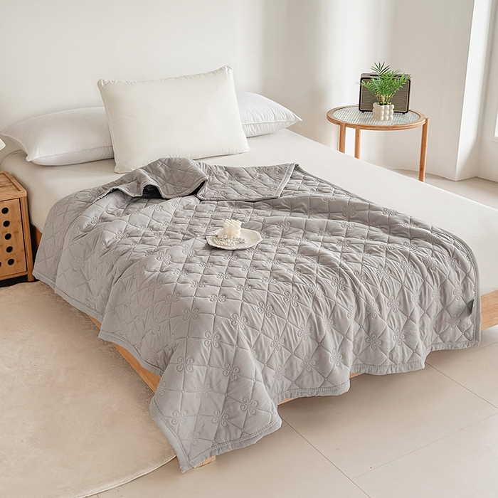 91家纺网 家纺一手货源 找家纺 梓依家纺 2025新款亲肤舒适水洗棉夏被 水洗棉-灰