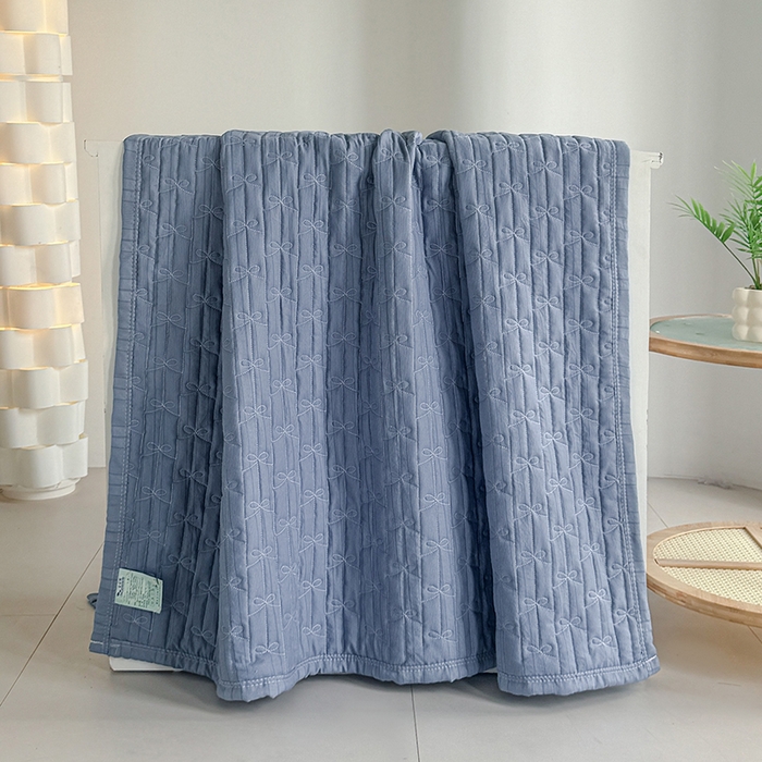 91家纺网 家纺一手货源 找家纺 梓依家纺 2025新款亲肤舒适云沙棉夏被 云沙棉-深蓝