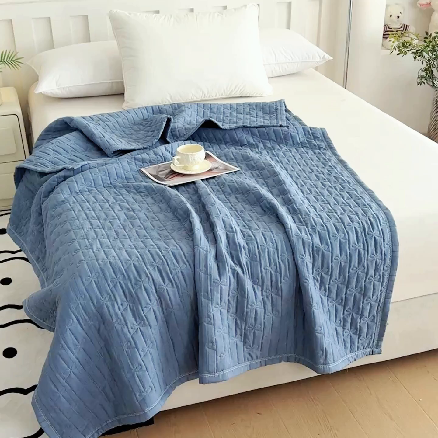 91家纺网 家纺一手货源 找家纺 梓依家纺 2025新款亲肤舒适云沙棉夏被 云沙棉-深蓝