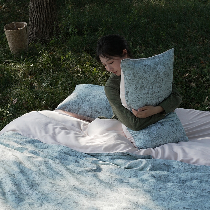 91家纺网 家纺一手货源 找家纺 禾时 2025新款60S兰精天丝数码印花四件套进口莱赛尔床品套件 安夏-绿