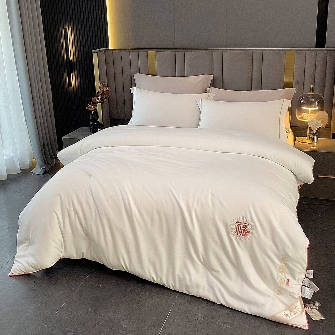 91家纺网 家纺一手货源 找家纺 芭芭棉家纺 2025春夏新款全棉纯棉百福被被子被芯 百福刺绣-白