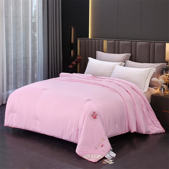 91家纺网 家纺一手货源 找家纺 芭芭棉家纺 2025春夏新款全棉纯棉百福被被子被芯 百福刺绣-粉