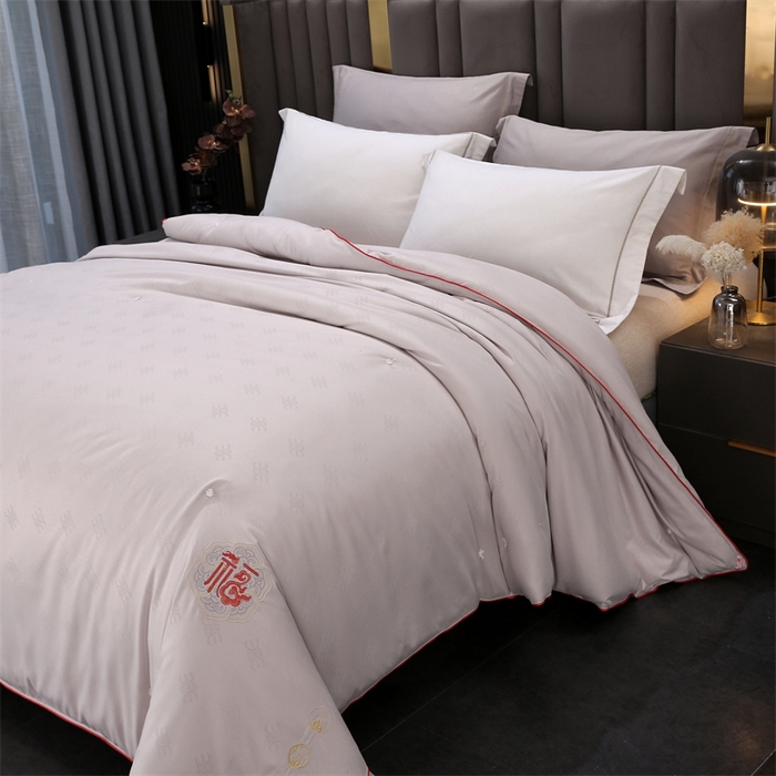 91家纺网 家纺一手货源 找家纺 芭芭棉家纺 2025春夏新款全棉纯棉百福被被子被芯 百福刺绣-灰