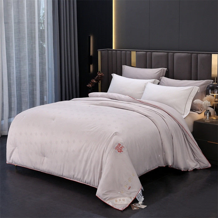 91家纺网 家纺一手货源 找家纺 芭芭棉家纺 2025春夏新款全棉纯棉百福被被子被芯 百福刺绣-灰