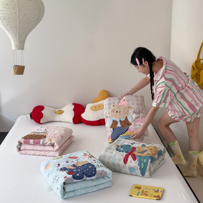 喜多兔儿童家纺 2025春夏新款小软萌贴布绣纱布被 组合图仅供展示