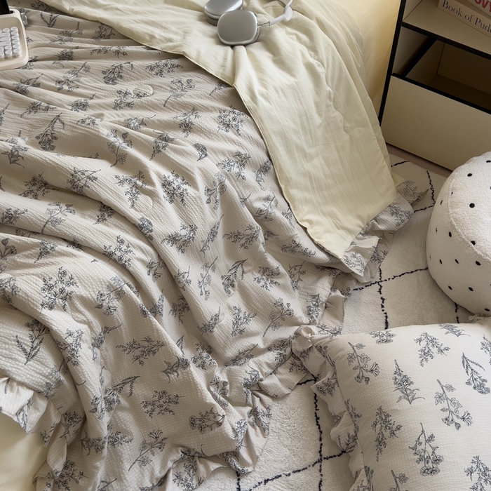 91家纺网 家纺一手货源 找家纺 希丞家居 2025新款小清新泡泡水洗棉夏被夏凉被空调被四件套 夏被-夏槿