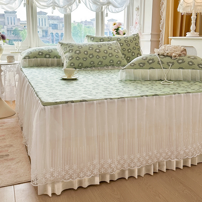 91家纺网 家纺一手货源 找家纺 芷卧 2025新款凉豆豆PE凉感刺绣双层花边床裙款冰豆豆凉席三件套（提供买家秀） 初夏-薄荷绿