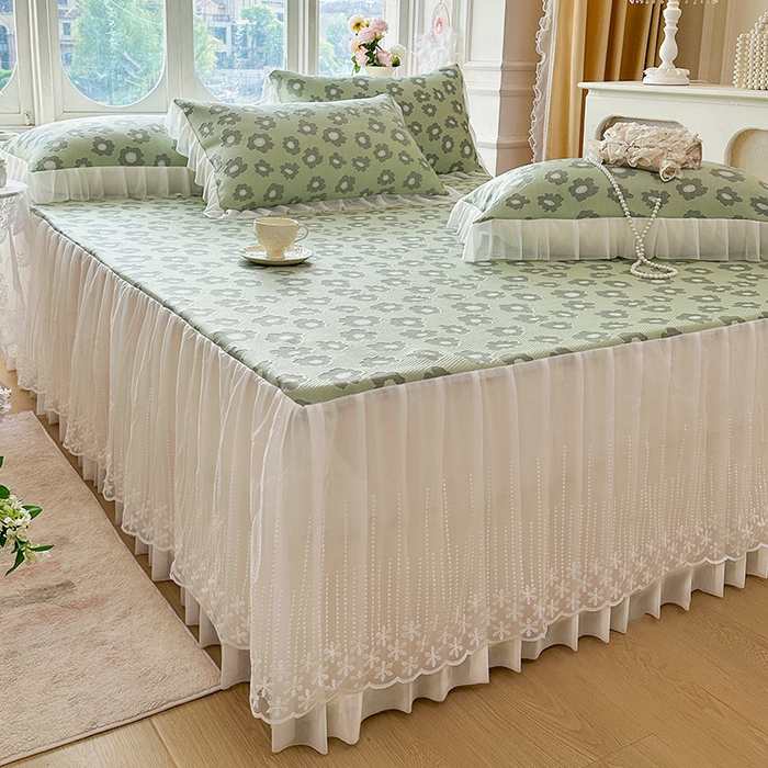 91家纺网 家纺一手货源 找家纺 芷卧 2025新款凉豆豆PE凉感刺绣双层花边床裙款冰豆豆凉席三件套（提供买家秀） 初夏-薄荷绿